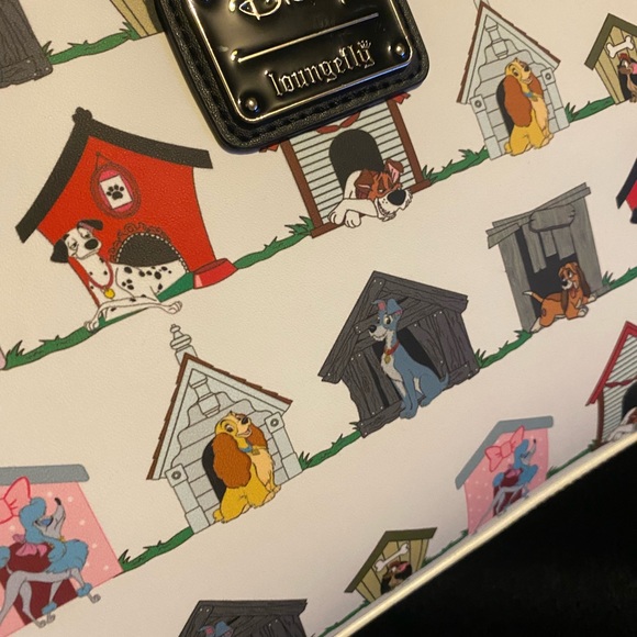 Loungefly X Disney Dogs of Disney crossbody bag - Picture 13 of 14